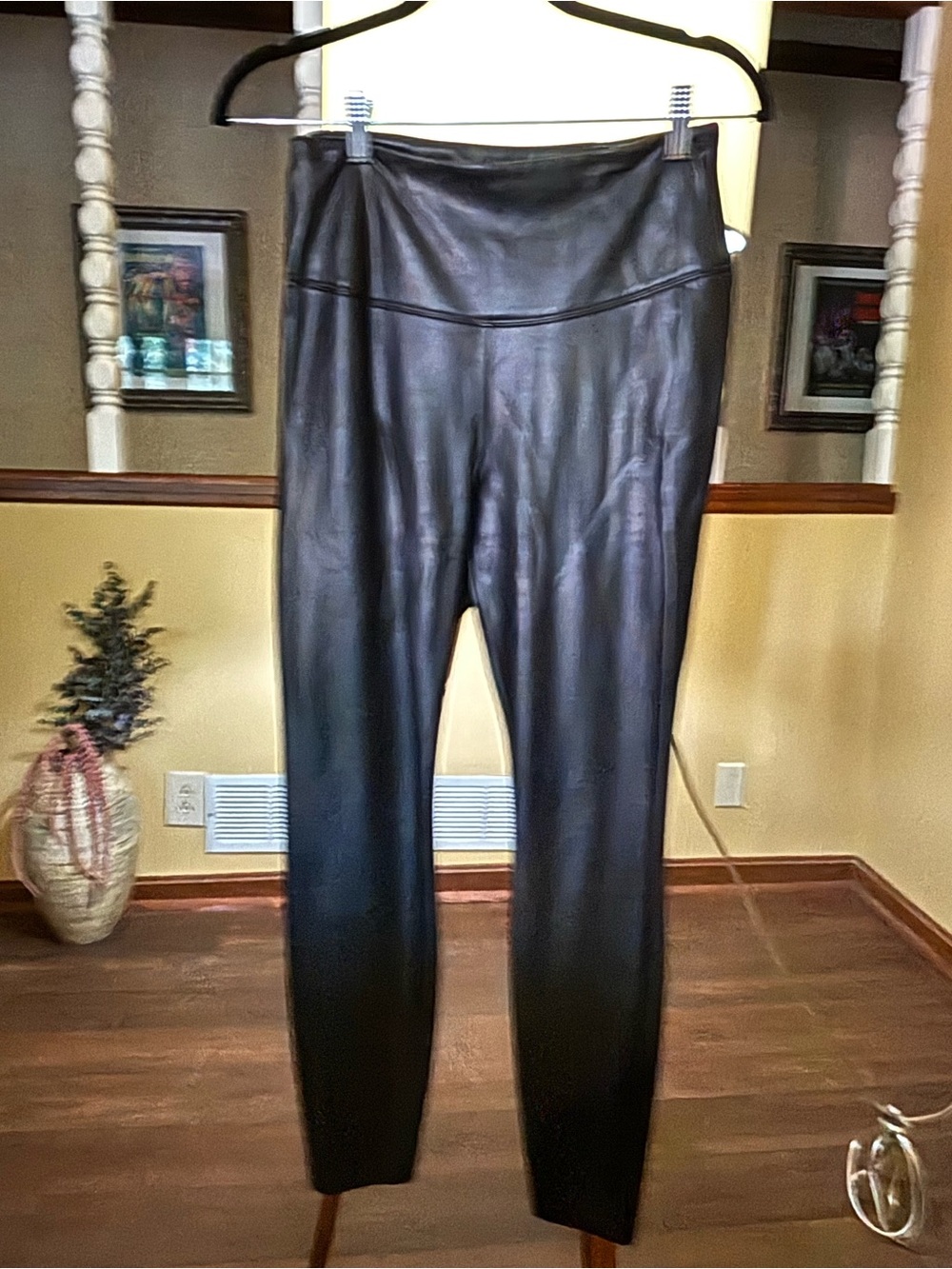 White House Black Market Black Faux Leather Leggings size 6 short